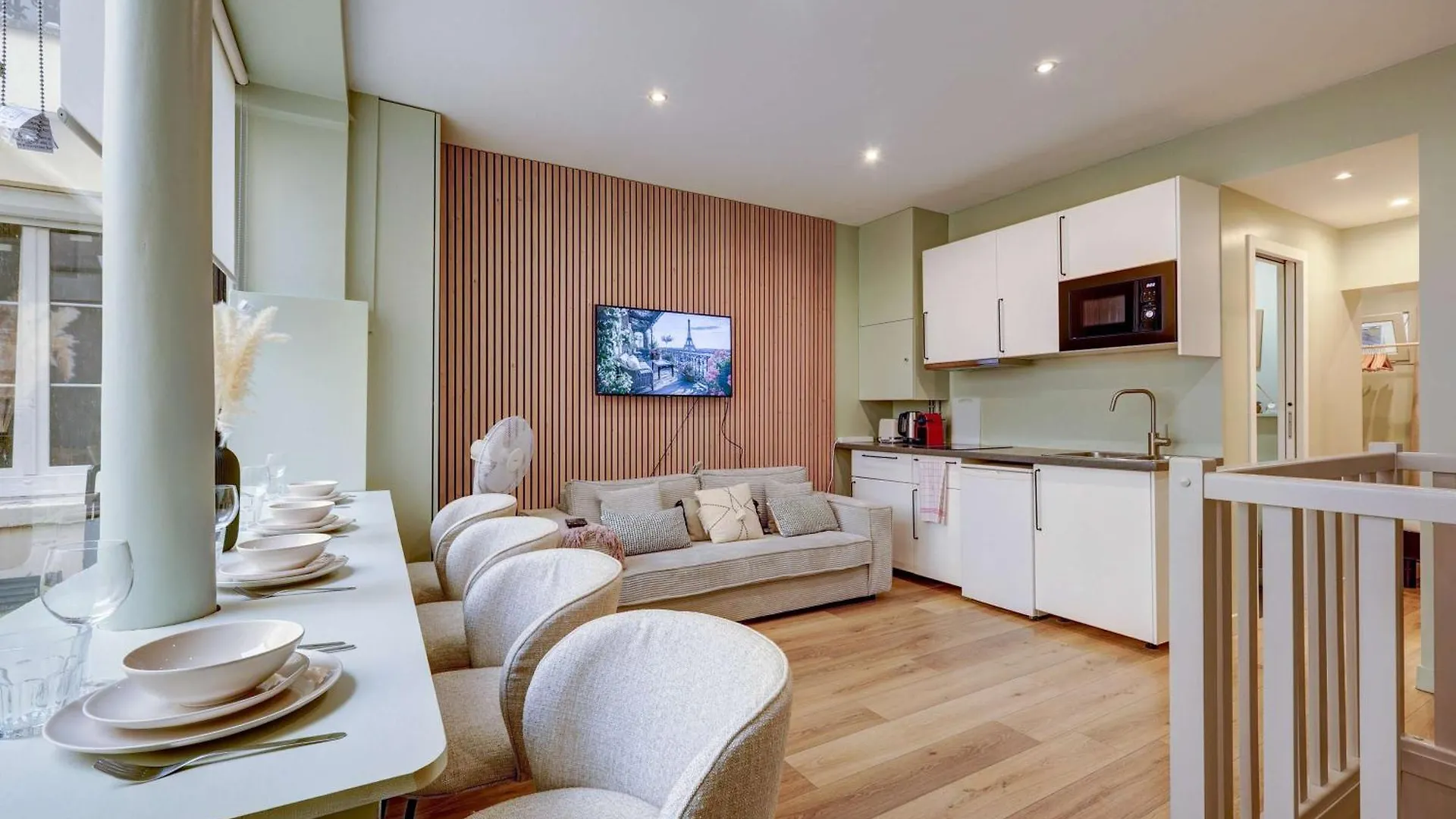 Apartment Place De La Nation Cozy 2Bd Duplex Paris